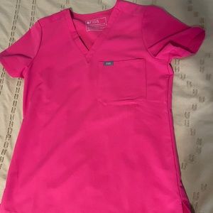Shocking Pink FIGS Catarina Top XS